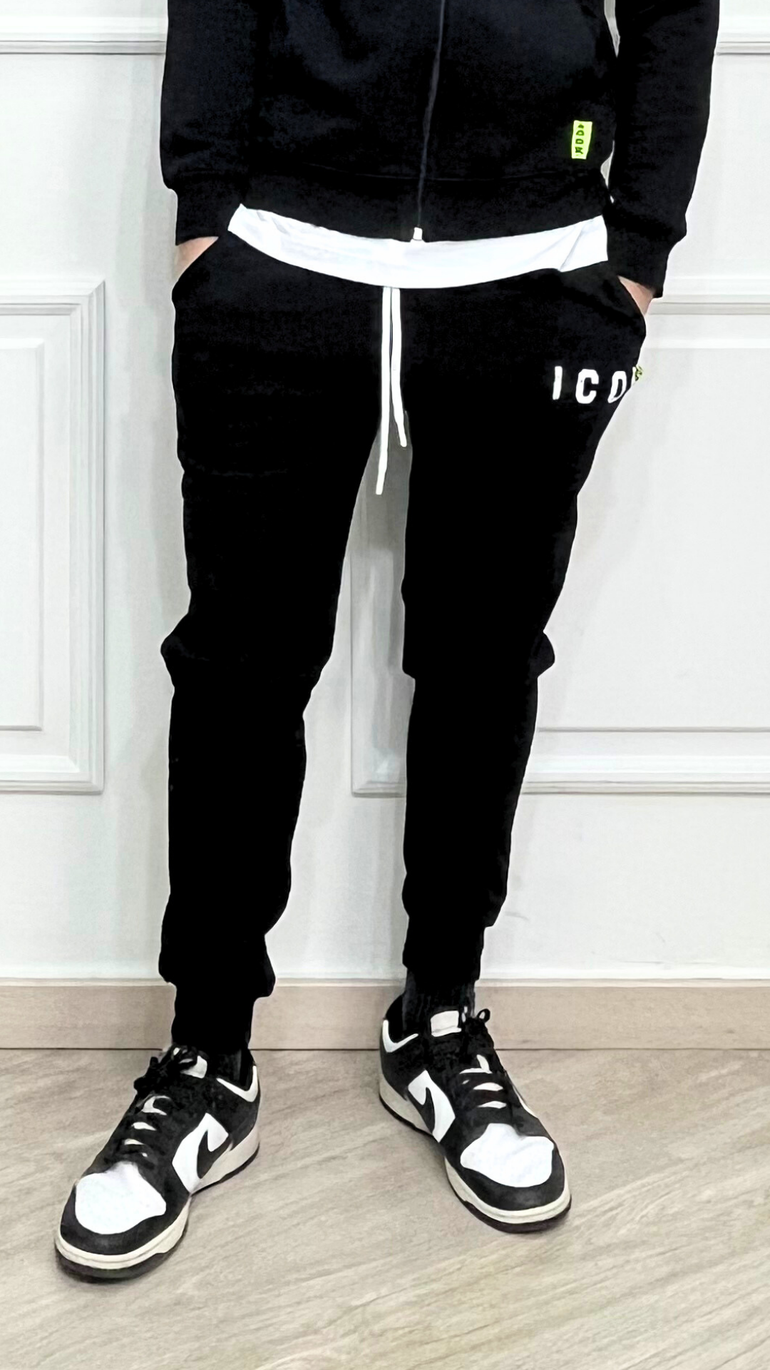 Jogger con logo - ICON