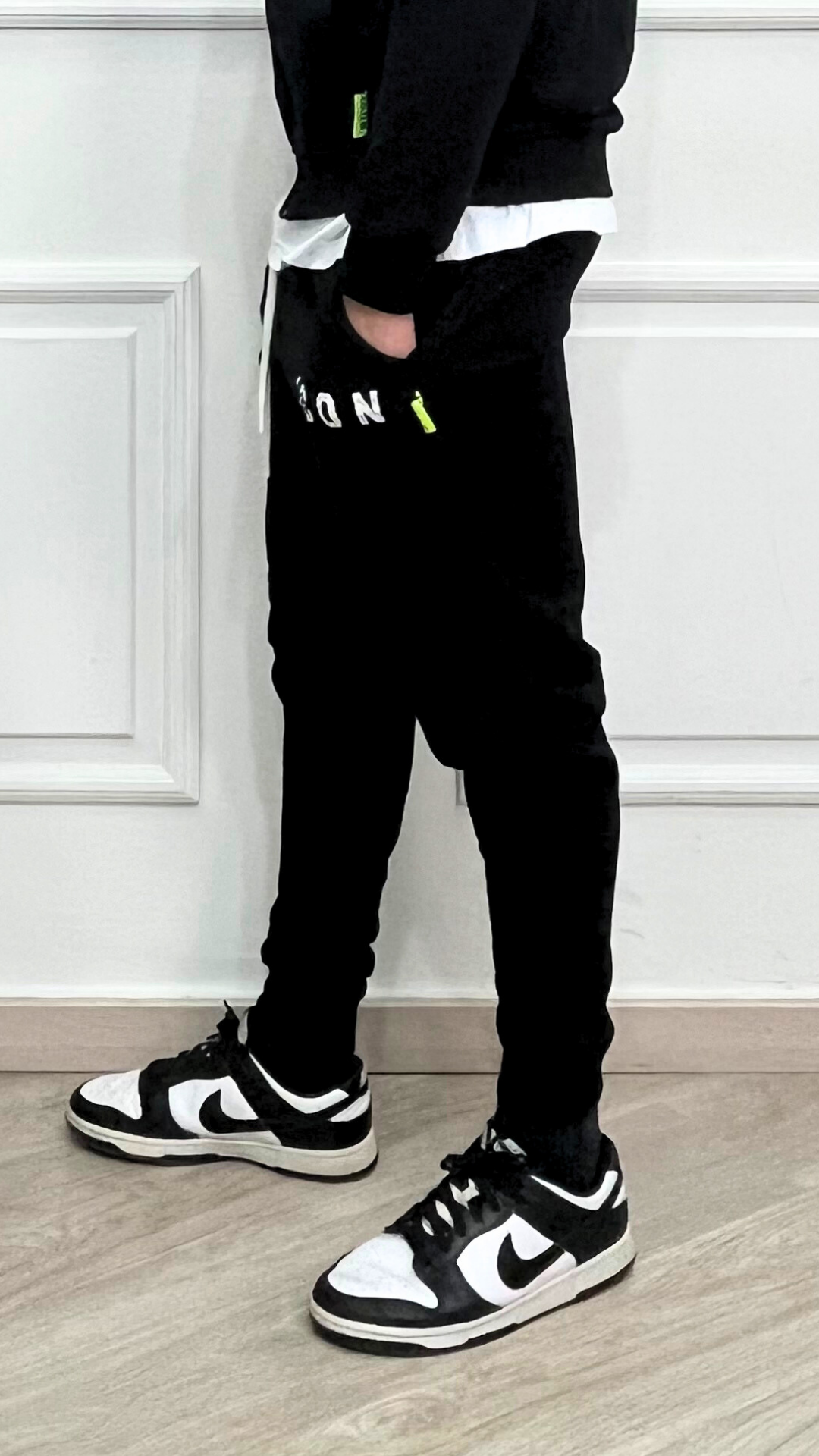 Jogger con logo - ICON