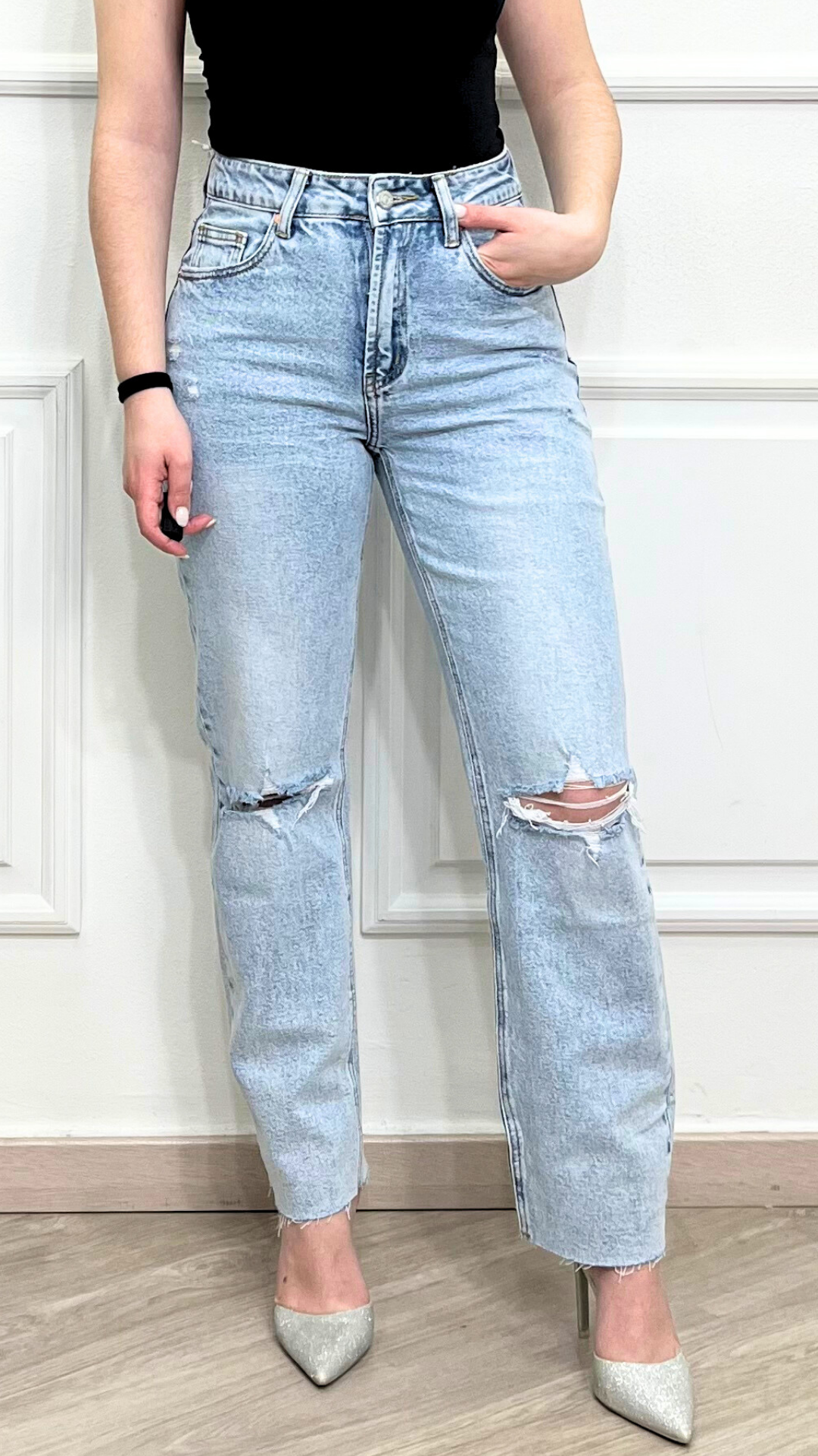 Jeans con strappi - MISS BONBON
