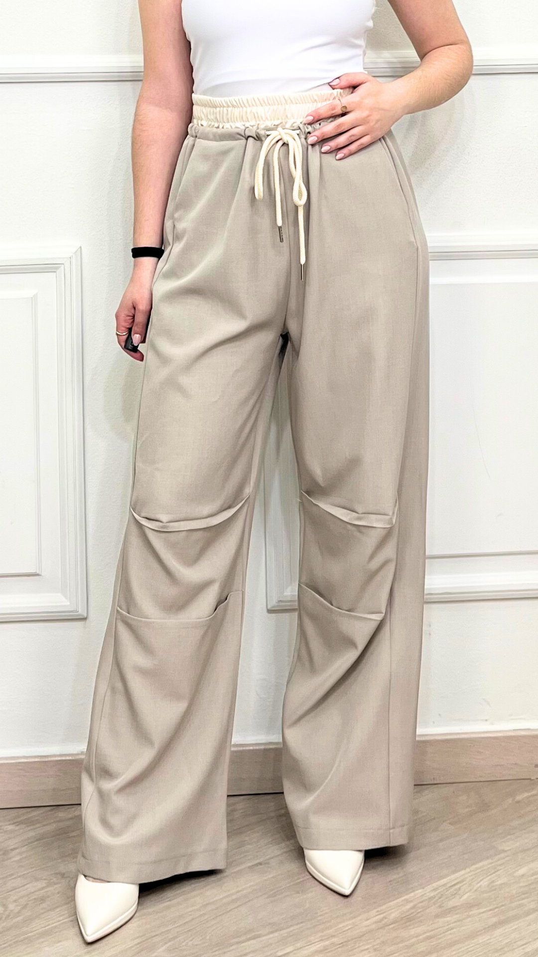 Pantalone effetto elastico