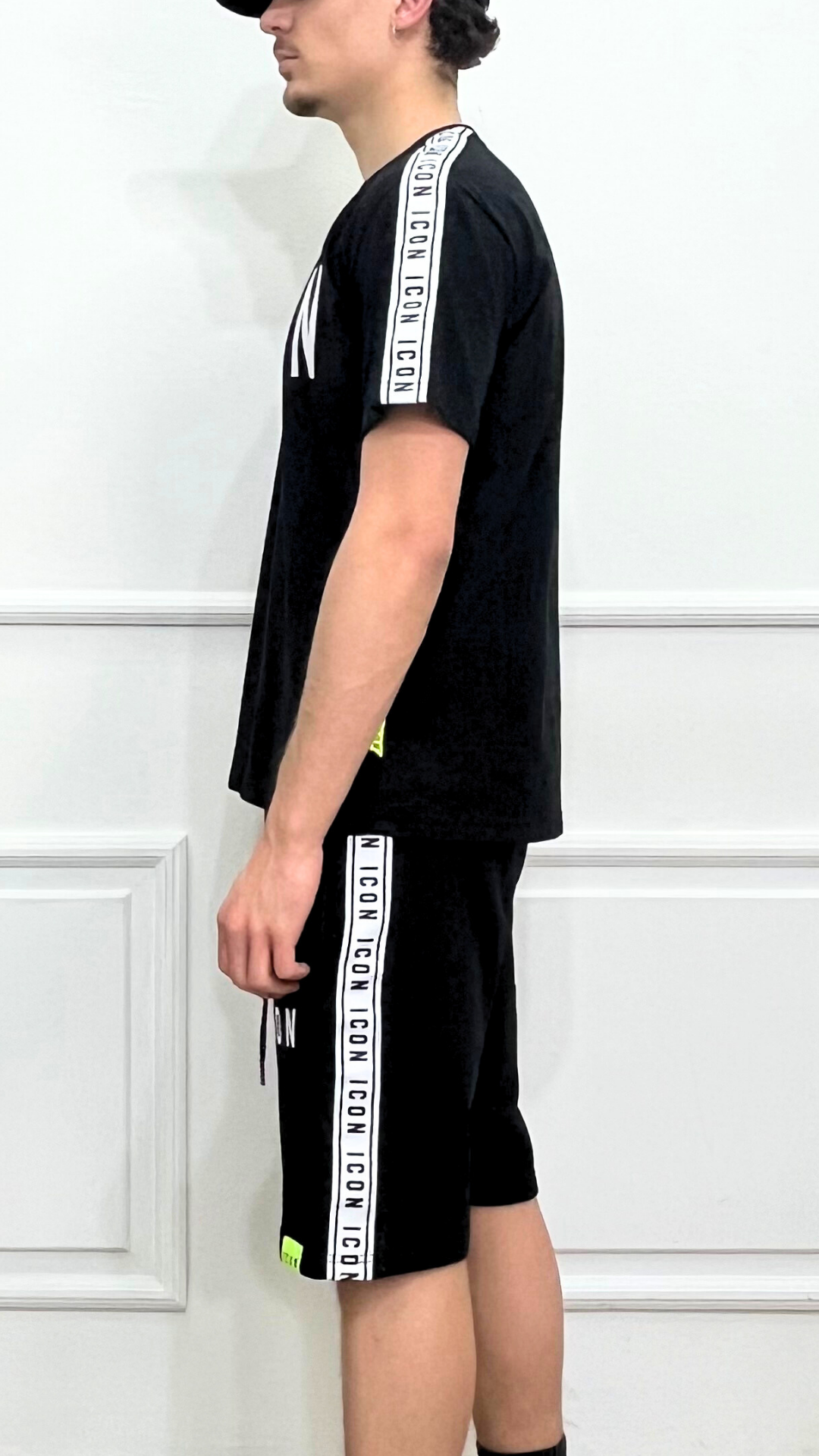 T-shirt con bande - ICON