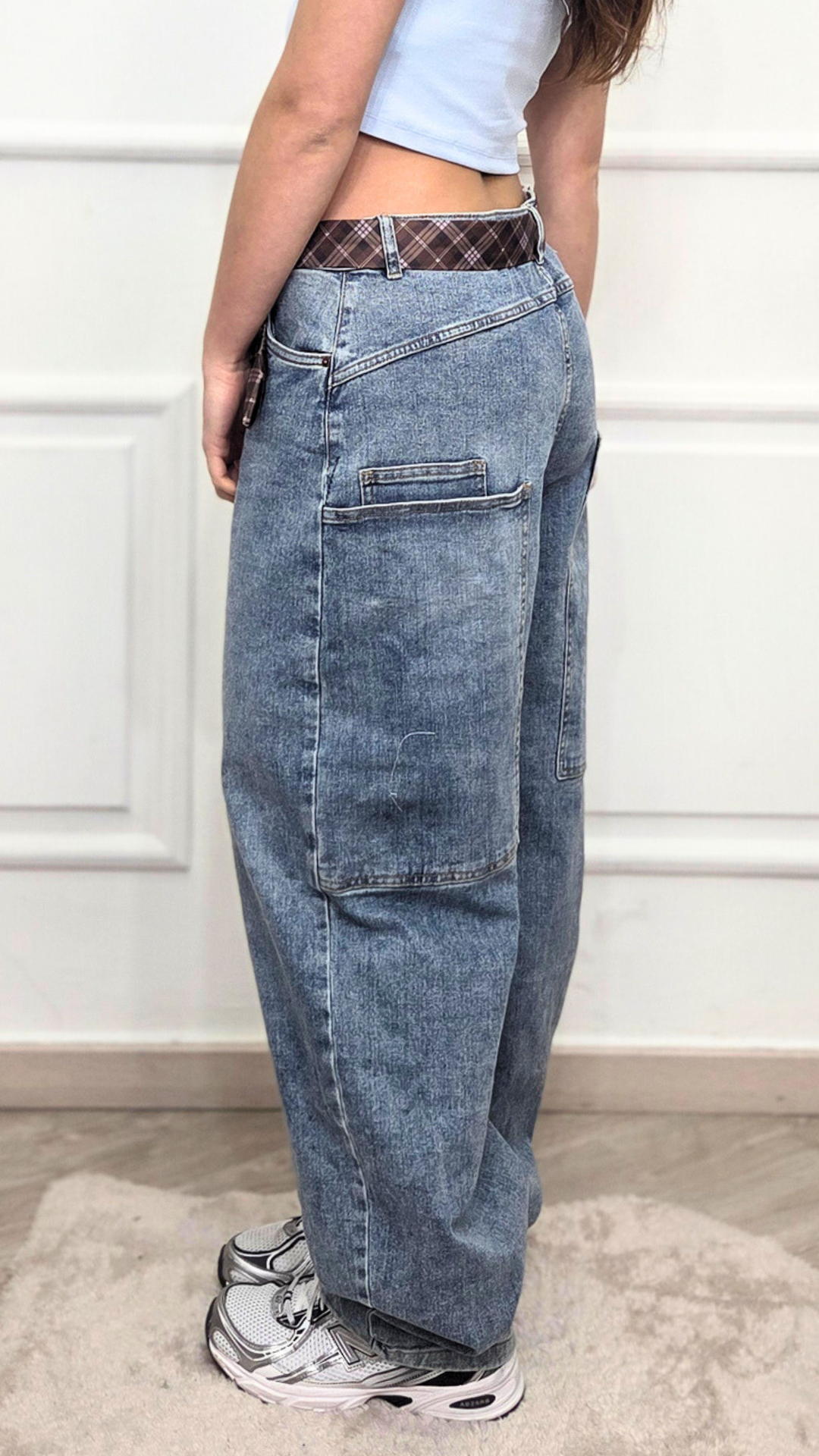 Jeans con cravatta