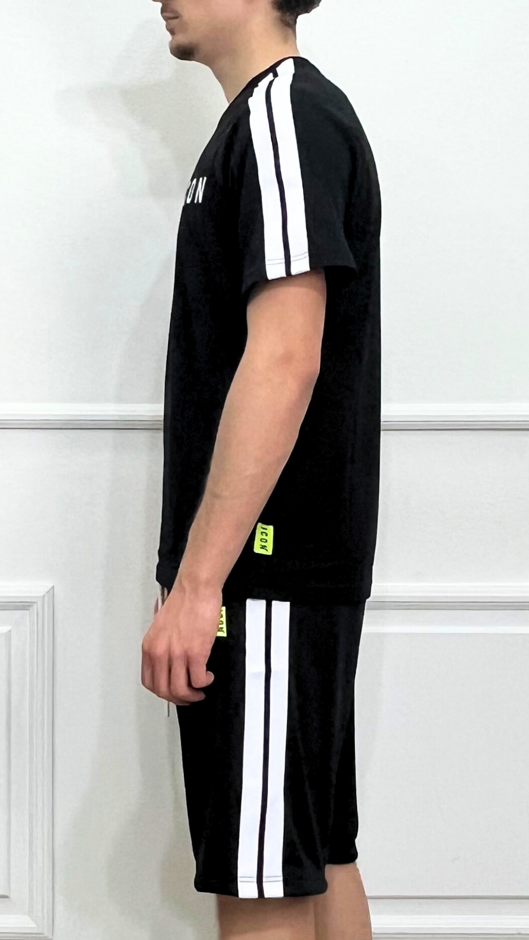 T-shirt con bandine - ICON