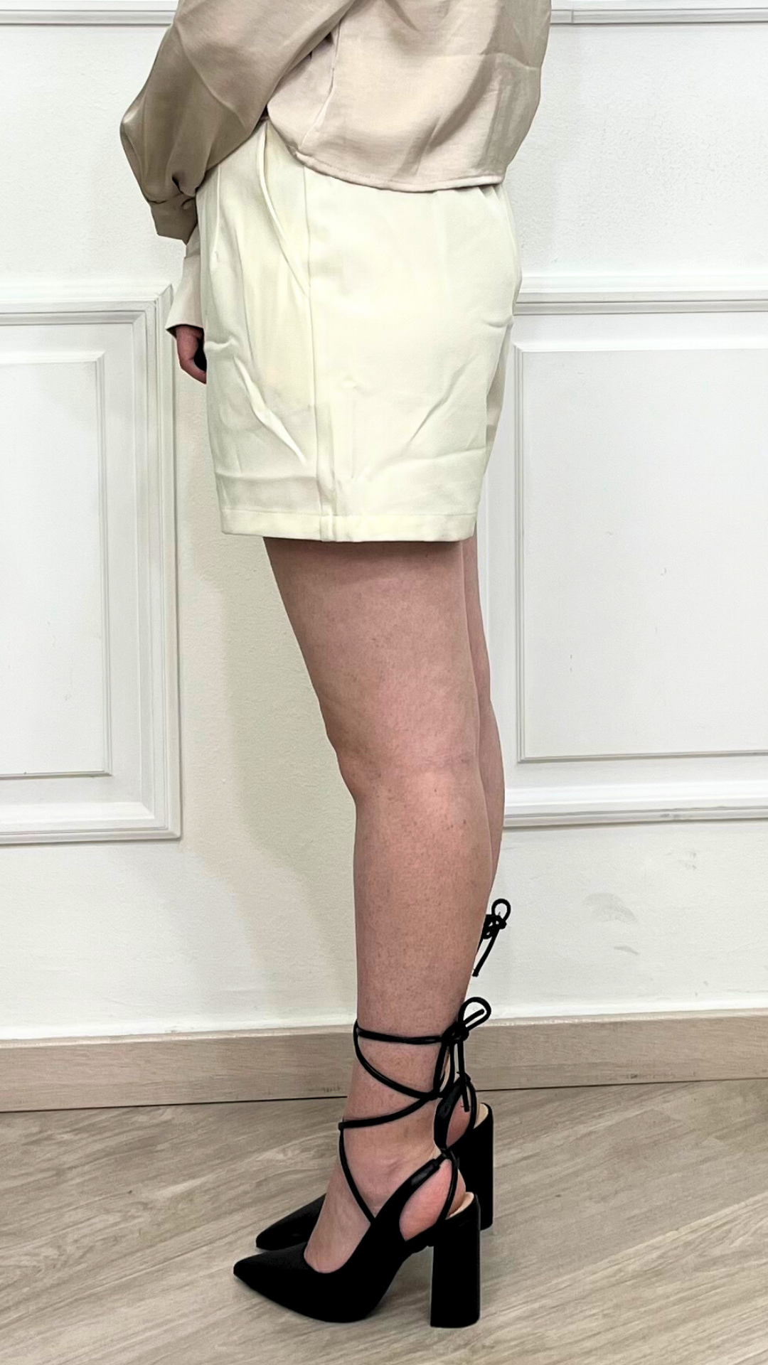 Pantaloncino con cintura - ELSA