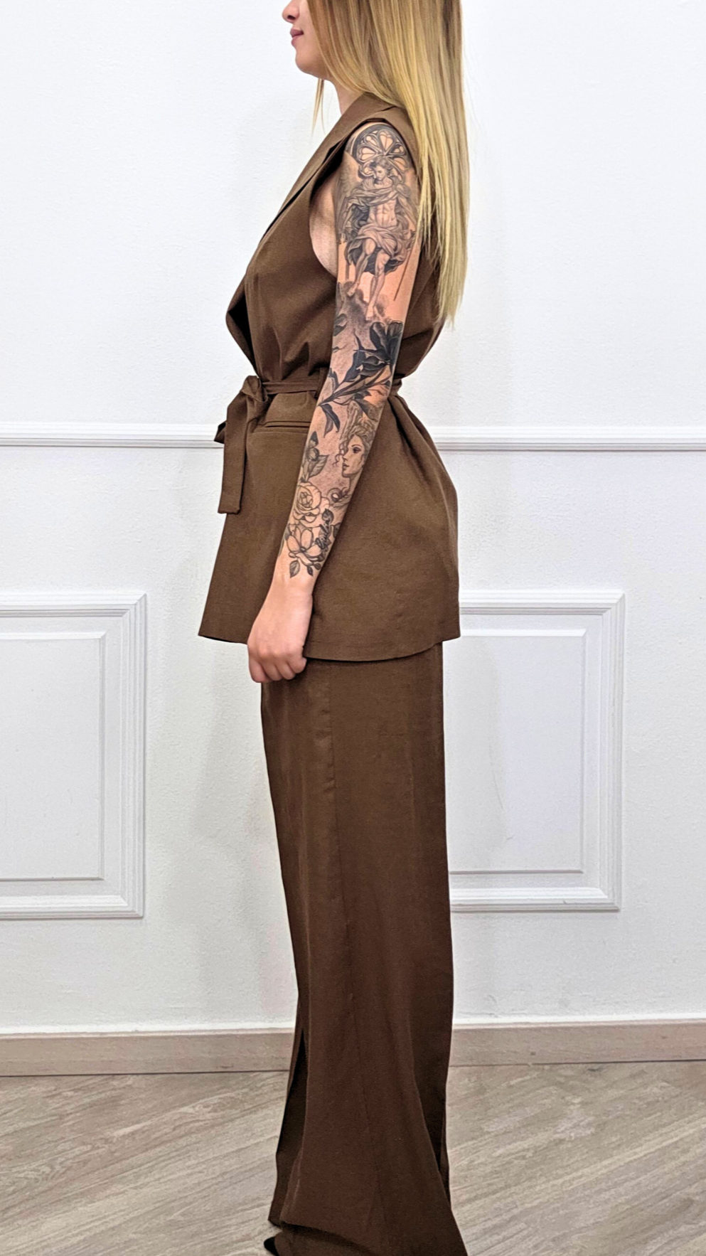 MONOCHROME BELTED TAILLEUR - ELENA CASALI