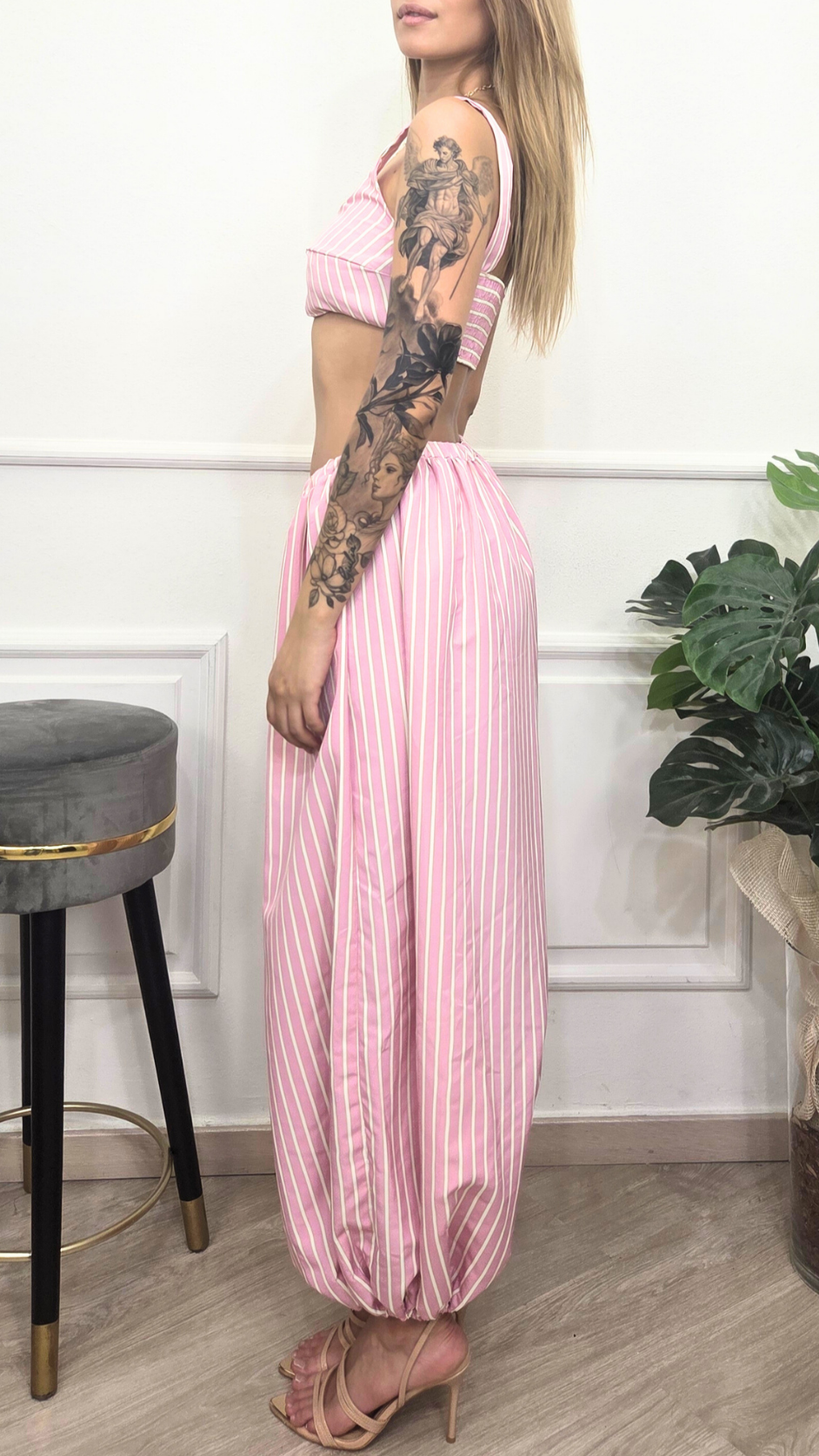 COMPLETO CROP TOP E LOOSE PANTS A RIGHE