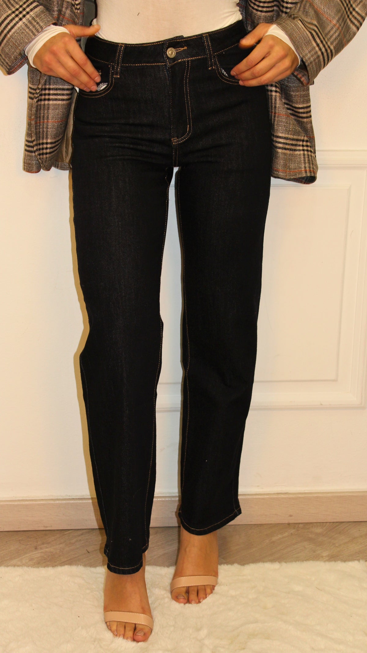JEANS NEED