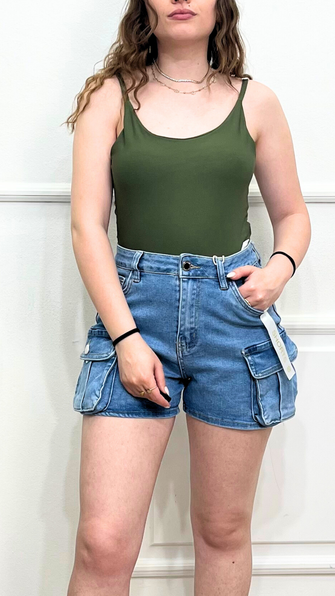 Body con bretelle