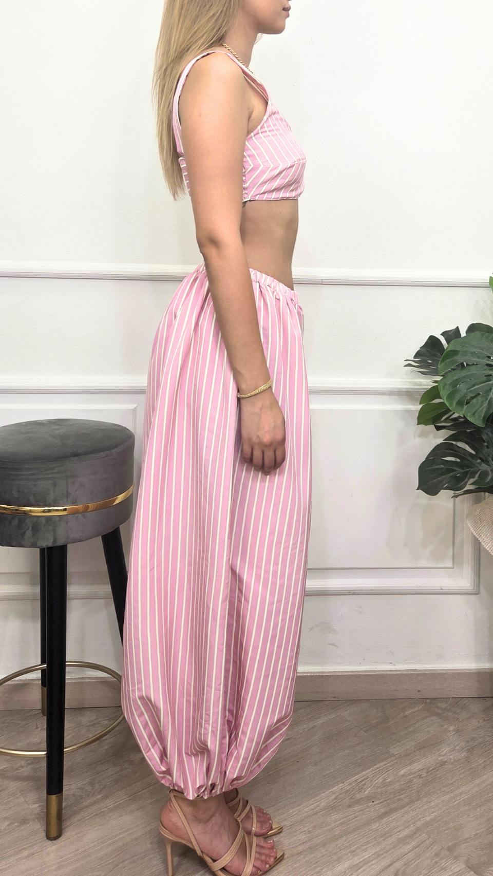 COMPLETO CROP TOP E LOOSE PANTS A RIGHE